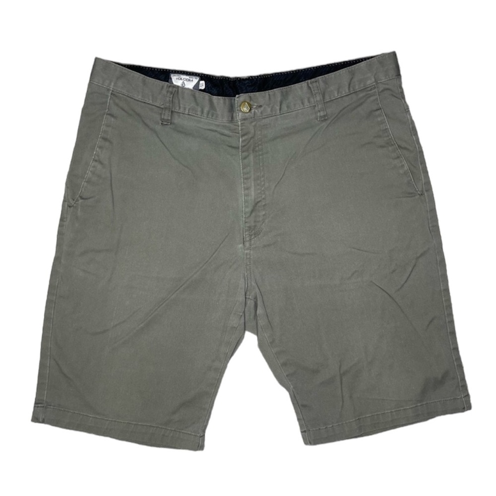 Volcom shorts